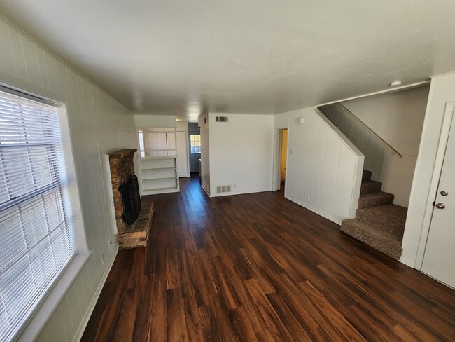 1901 W Shields Dr in Sherman, TX - Building Photo - Building Photo