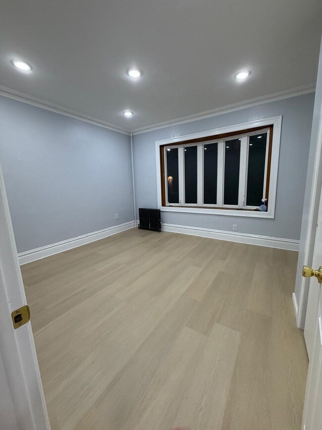 property at 154 W 33rd St