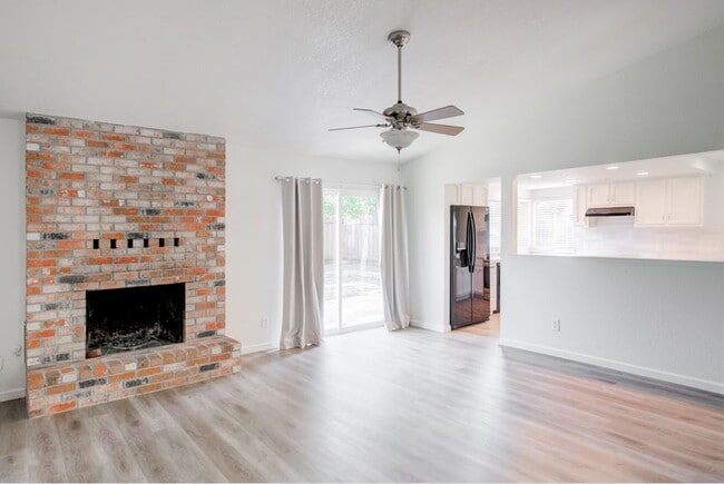 259 Silver Star Ct in Merced, CA - Building Photo - Building Photo