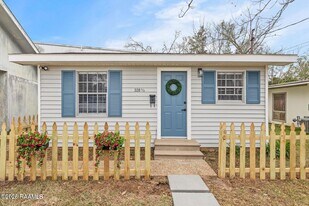 328 Theodora Blvd in Lafayette, LA - Building Photo