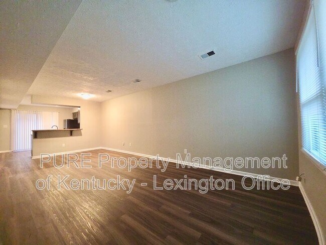 2853 Snow Rd in Lexington, KY - Building Photo - Building Photo