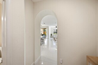 10415 Wellington Parc Dr in Wellington, FL - Building Photo - Building Photo