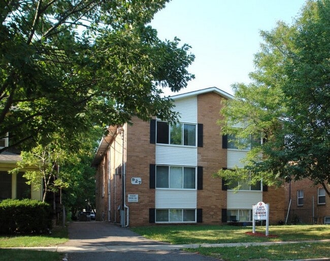 927 W Shiawassee St Apartments and Nearby Lansing Apartments For Rent