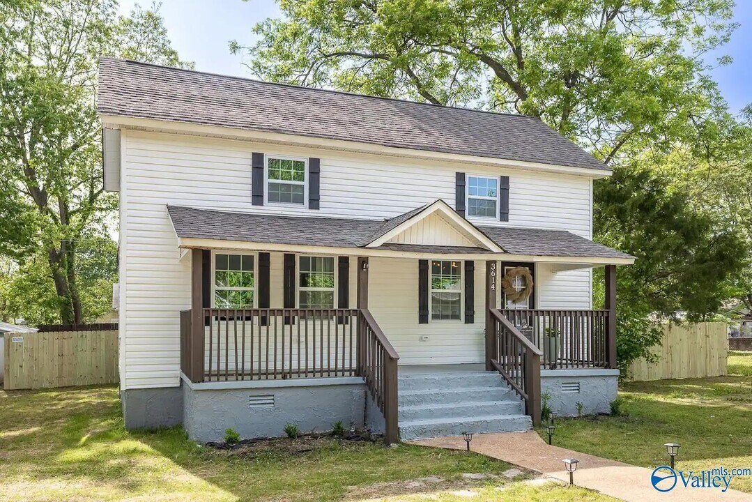 3614 Clopton St SW in Huntsville, AL - Building Photo