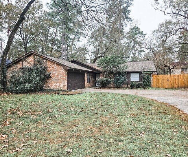 property at 2154 Oak Shores Dr