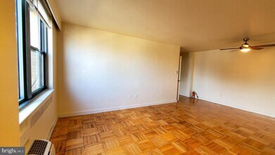 2601 Pennsylvania Ave in Philadelphia, PA - Foto de edificio - Building Photo