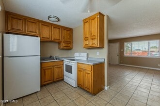 9416 Montrose Ct in El Paso, TX - Building Photo - Building Photo