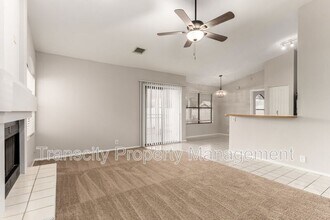 16042 S 44th Pl in Phoenix, AZ - Building Photo - Building Photo