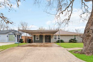 3122 Sunnydale Dr in Houston, TX - Building Photo