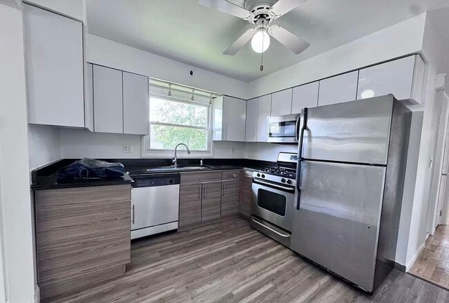 121 Egbert Ave, Unit 2nd floor in Staten Island, NY - Building Photo - Building Photo