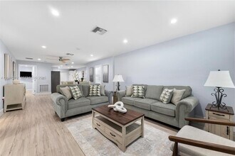 230 SW 12th Ave in Fort Lauderdale, FL - Building Photo - Building Photo