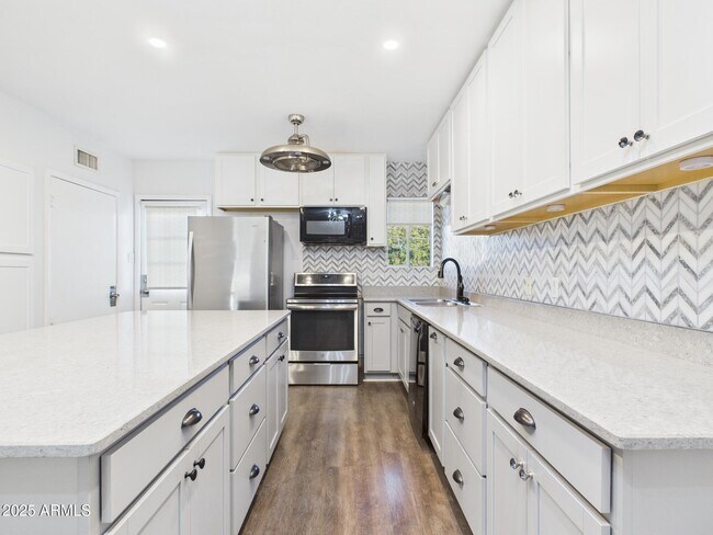 6501 N 17th Ave in Phoenix, AZ - Building Photo - Building Photo