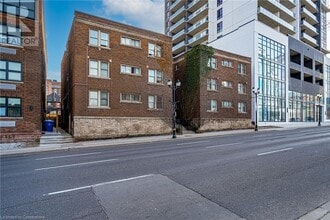 285 King St W in Hamilton, ON - Building Photo - Building Photo