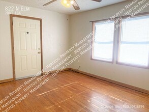 822 N Elm St in Ponca City, OK - Building Photo - Building Photo