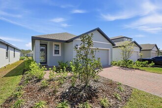 205 Links Ter Blvd in Daytona Beach, FL - Building Photo - Building Photo