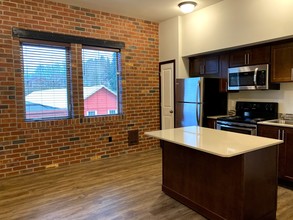 Emory Lofts in Arlington, WA - Building Photo - Building Photo