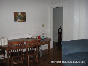 41 Egremont Rd, Unit 1 in Boston, MA - Building Photo - Building Photo