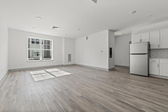 75 Forester Ave, Unit 117 in Warwick, NY - Building Photo - Building Photo