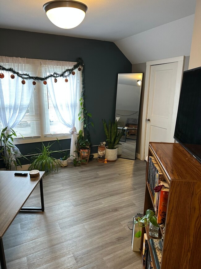 1621-1623 Hyde Ave, Unit 1621 in La crosse, WI - Building Photo - Building Photo