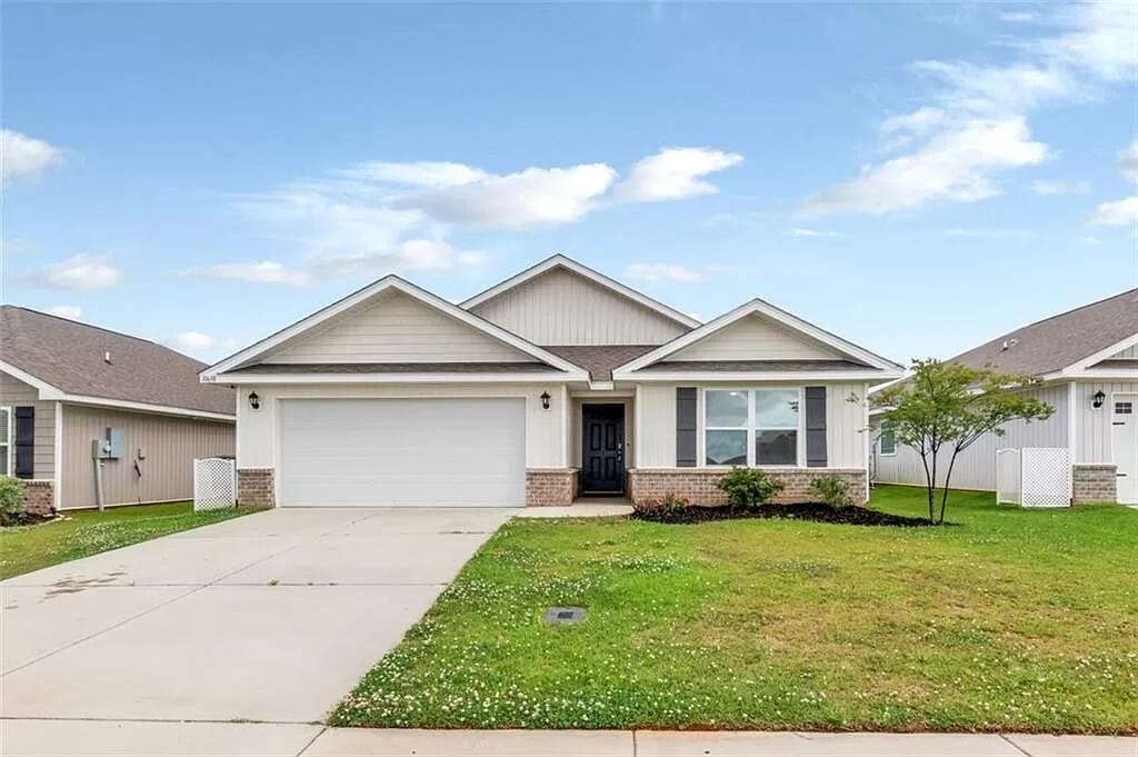 10698 War Emblem Ave in Daphne, AL - Building Photo