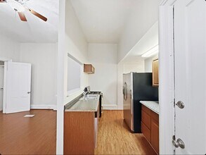 122 E University Ave in Cincinnati, OH - Building Photo - Building Photo