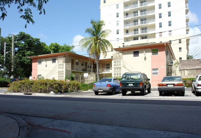 Brickell Ridge Apartments in Miami, FL - Building Photo - Building Photo