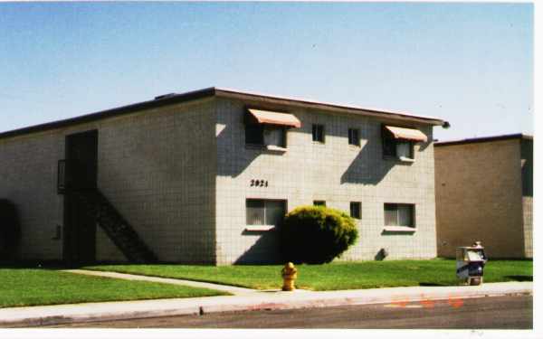 2921 Elm Ave in Las Vegas, NV - Building Photo - Building Photo