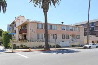 130 Washington Ave in Santa Monica, CA - Building Photo - Primary Photo