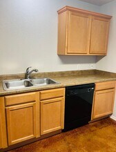 4626 Best Way in Austin, TX - Foto de edificio - Building Photo