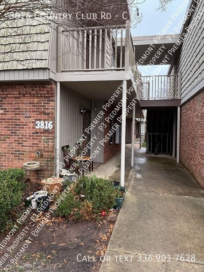 property at 3816 Country Club Rd