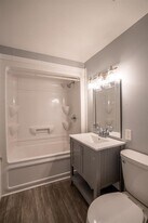 301 Edgewood St in Sarnia, ON - Building Photo