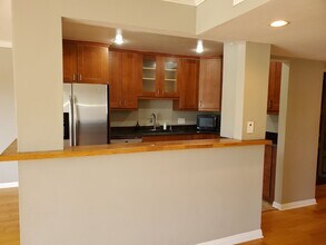 6780 Mission Gorge Rd in San Diego, CA - Building Photo - Building Photo