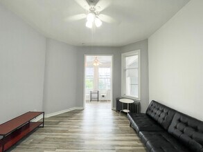 5809 Hobart St, Unit FL 2 in Pittsburgh, PA - Building Photo - Building Photo