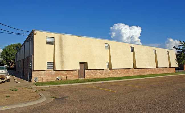 Sacramento Apartments in Lubbock, TX - Foto de edificio - Building Photo