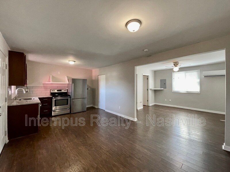 910 Shelby Ave in Nashville, TN - Building Photo