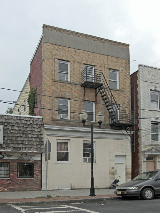 461 State St in Perth Amboy, NJ - Foto de edificio