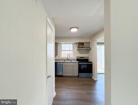 1021 St Michaels Dr in Bowie, MD - Building Photo