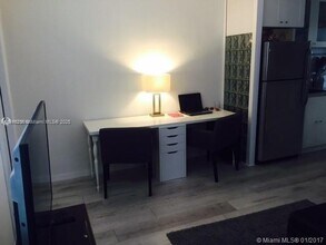 919 Michigan Ave in Miami Beach, FL - Foto de edificio - Building Photo