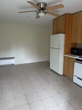 71 Madison Ave in Westbury, NY - Building Photo - Building Photo