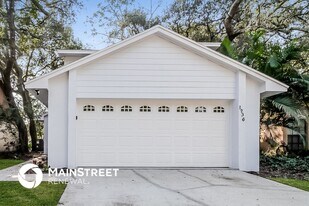 1236 Indian Bluff Dr in Apopka, FL - Building Photo