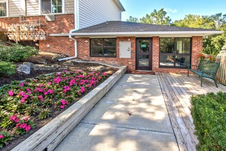 Capitol View in Rensselaer, NY - Foto de edificio - Building Photo