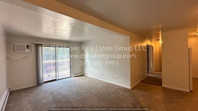 1016 E Greenlawn Ave in Lansing, MI - Building Photo - Building Photo