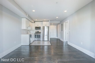 1827 Benning Rd NE in Washington, DC - Building Photo - Building Photo