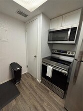 8911 Blind Pass Rd in St Pete Beach, FL - Building Photo - Building Photo