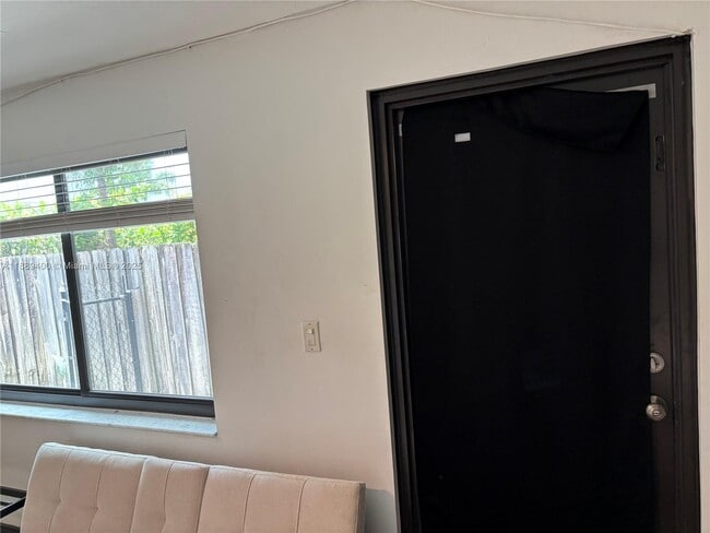 7730 SW 127th Dr in Miami, FL - Building Photo - Building Photo