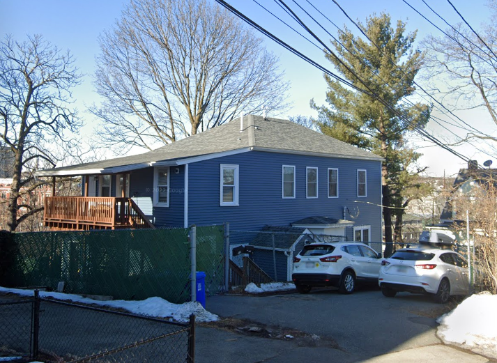 163 Ferry St, Unit 2a in Malden, MA - Foto de edificio