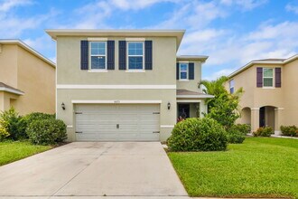4873 Silver Topaz St in Sarasota, FL - Building Photo - Building Photo
