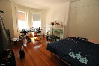 1377 Commonwealth Avenue-Unit -APT# 6-OJ in Boston, MA - Building Photo - Building Photo