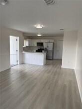 10384 SW 173rd St in Miami, FL - Building Photo - Building Photo