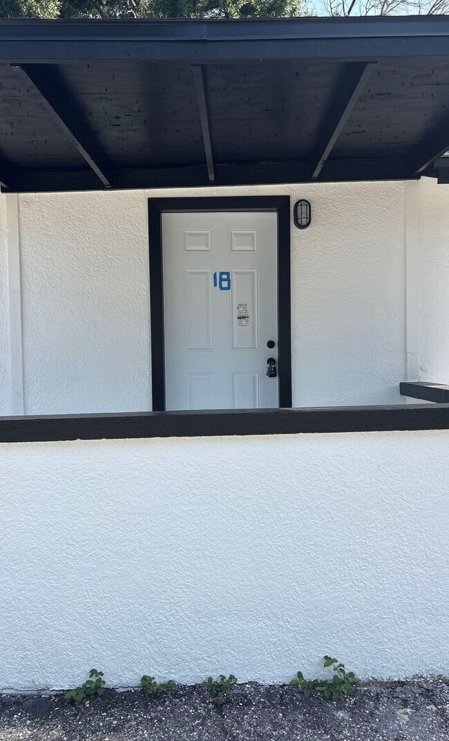 property at 4605 N Hubert Ave